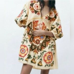 Zara Women's Dress Embroidered NWT. Blogger’s favorite 🤍